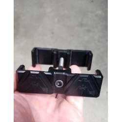 12-coupler-black-face